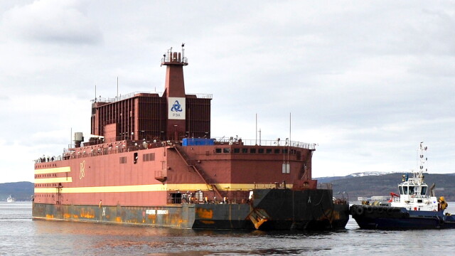 Rusia trimite în larg controversata navă numită ”Cernobîl plutitor”. GALERIE FOTO - Imaginea 11