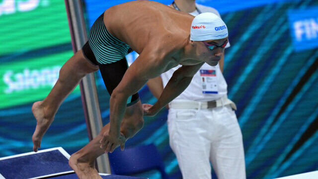 David Popovici a câștigat aurul în finala la 100 m liber la Mondiale - Imaginea 4