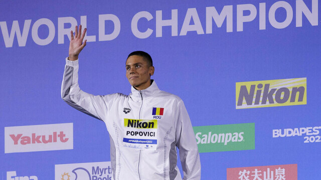 David Popovici a intrat în istoria natației. Campionul român a egalat un record vechi de aproape 50 de ani | FOTO & VIDEO - Imaginea 8