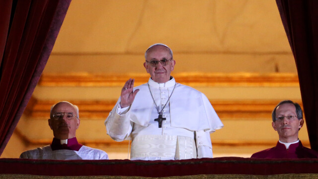 Jorge Bergoglio e Papa Francisc. Povestea cardinalulului remarcat prin modestie si conservatorism - Imaginea 4