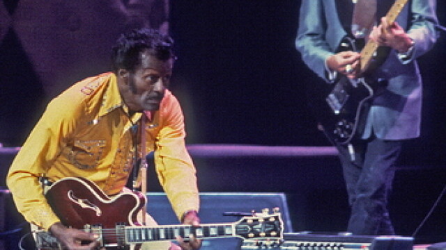 Povestea lui Chuck Berry, simbolul rock-ului. Cum s-a transformat din frizer intr-un model pentru Beatles si Rolling Stones - Imaginea 3