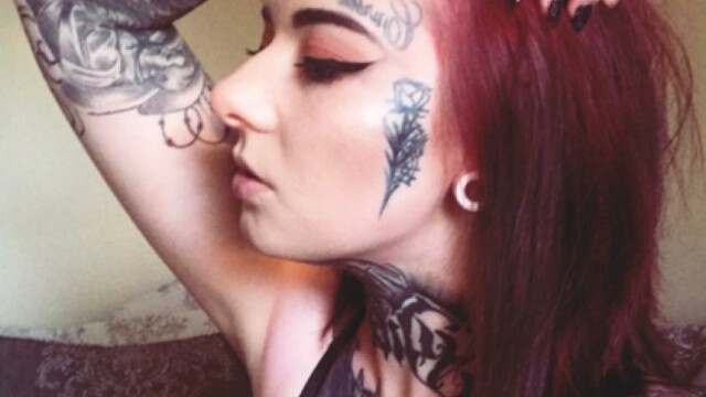 Cum arată tânăra care și-a tatuat fața astfel încât nimeni să nu o mai angajeze - Imaginea 6