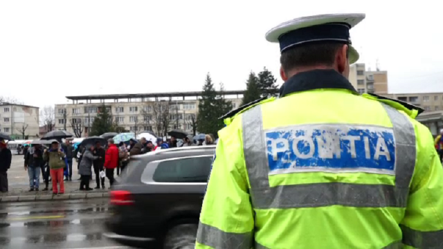 Mișcarea #șieu. Românii au blocat străzile în zeci de orașe și au cerut autostrăzi - Imaginea 5