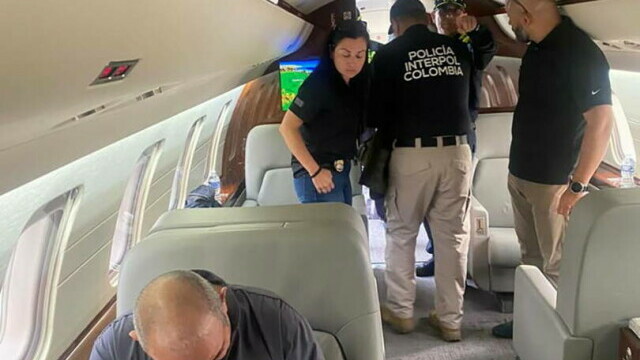 Cel mai periculos traficant de droguri din lume, extrădat de Columbia în SUA. A fost escortat de un convoi uriaș de blindate - Imaginea 1
