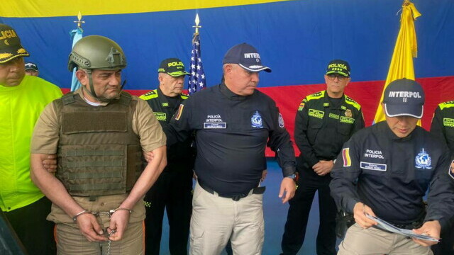 Cel mai periculos traficant de droguri din lume, extrădat de Columbia în SUA. A fost escortat de un convoi uriaș de blindate - Imaginea 3