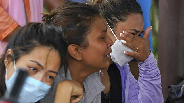 Un avion cu 22 de persoane la bord a dispărut de pe radare în Nepal. Familiile plâng de durere pe aeroport - Imaginea 1