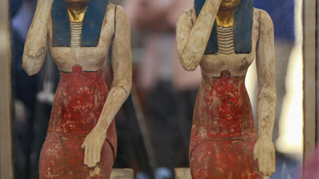 Arheologii au deschis sute de sarcofage din Egipt care au stat închise 2.500 de ani. Ce au găsit în unul dintre ele. FOTO - Imaginea 5