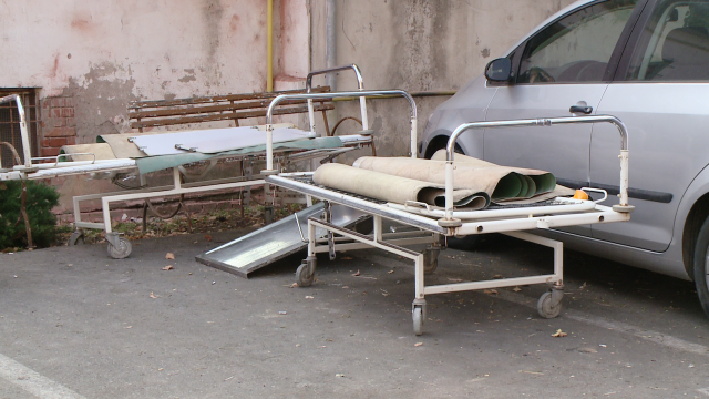 Vladimir Carpaci si-a intrat in drepturi.O sectie a Spitalului de Copii Timisoara a fost evacuata - Imaginea 14