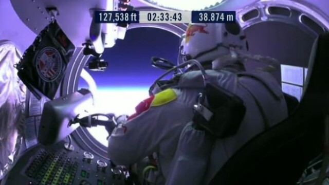Record mondial.Austriacul Felix s-a aruncat din cosmos.A coborat 39.000m cu viteza sunetului. VIDEO - Imaginea 4