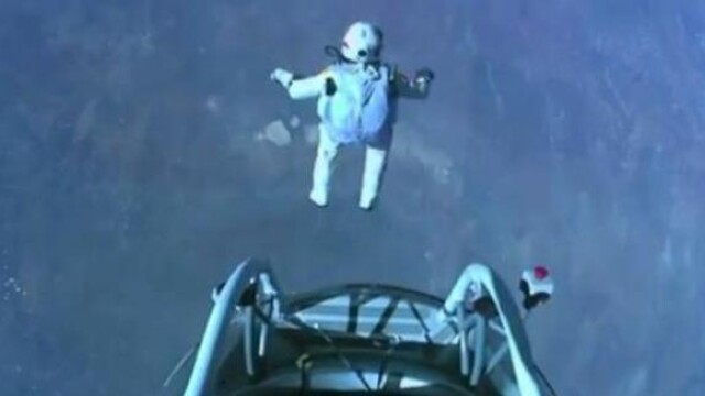 Record mondial.Austriacul Felix s-a aruncat din cosmos.A coborat 39.000m cu viteza sunetului. VIDEO - Imaginea 6