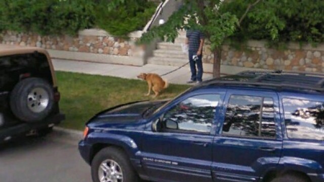 Cele mai ciudate momente surprinse de Google Street View. FOTO - Imaginea 6