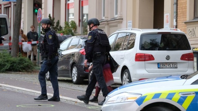 Atac armat lângă o sinagogă în Germania: doi oameni au fost uciși. O persoană a fost arestată - Imaginea 3