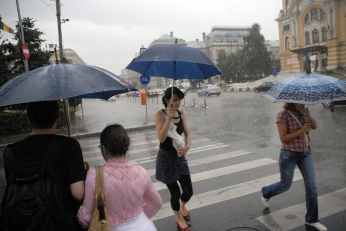 Administratia Nationala De Meteorologie A Mai Emis O Informare Va Ploua Tot Weekendul Stirileprotv Ro