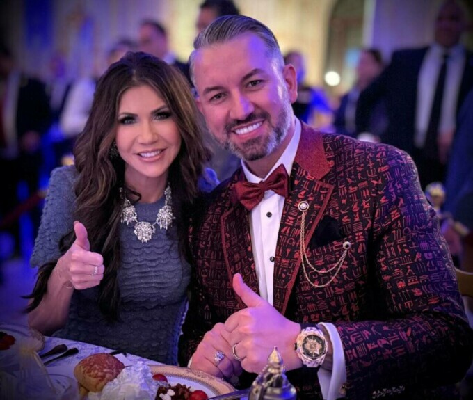 Dragoș Sprînceană și Kristi Noem, șefa Homeland Security