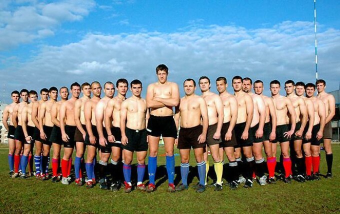 Cel mai sexy calendar: rugbystii de la Stiinta Baia Mare fac senzatie!