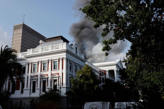 incendiu parlament africa de sud