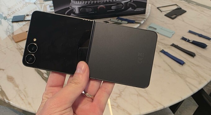 samsung galaxy Flip 7