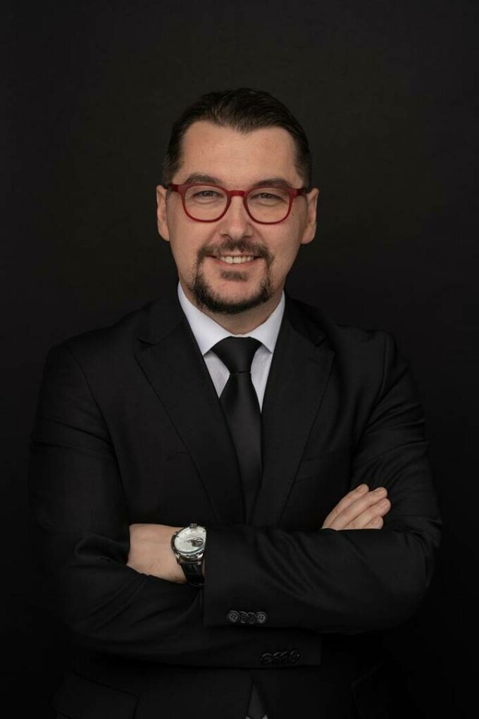 Univ. Dr. Ciprian Păun