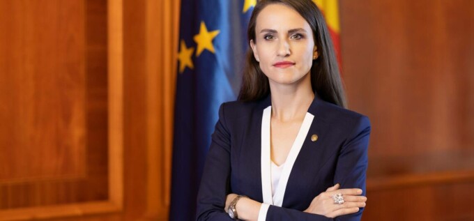 Oana Țoiu