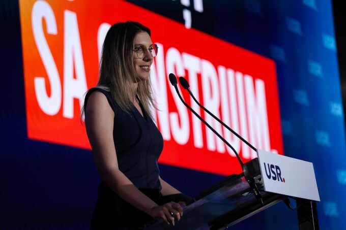 Diana Buzoianu