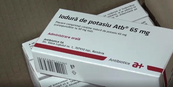 web Decorative pillow Antibiotice Iași a fabricat 30 de milioane de comprimate de iodură de  potasiu. Unde au ajuns cele mai multe pastile - Stirileprotv.ro