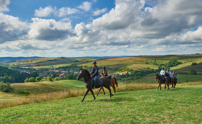 Colinele Transilvaniei – obiective de vizitat. Singura destinație din competiția Destinația Anului 2025 care unește trei județe
