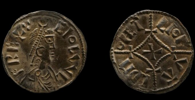 La zece ani după ce a fost furată, o monedă dintr-un tezaur viking reapare la vânzare în Londra