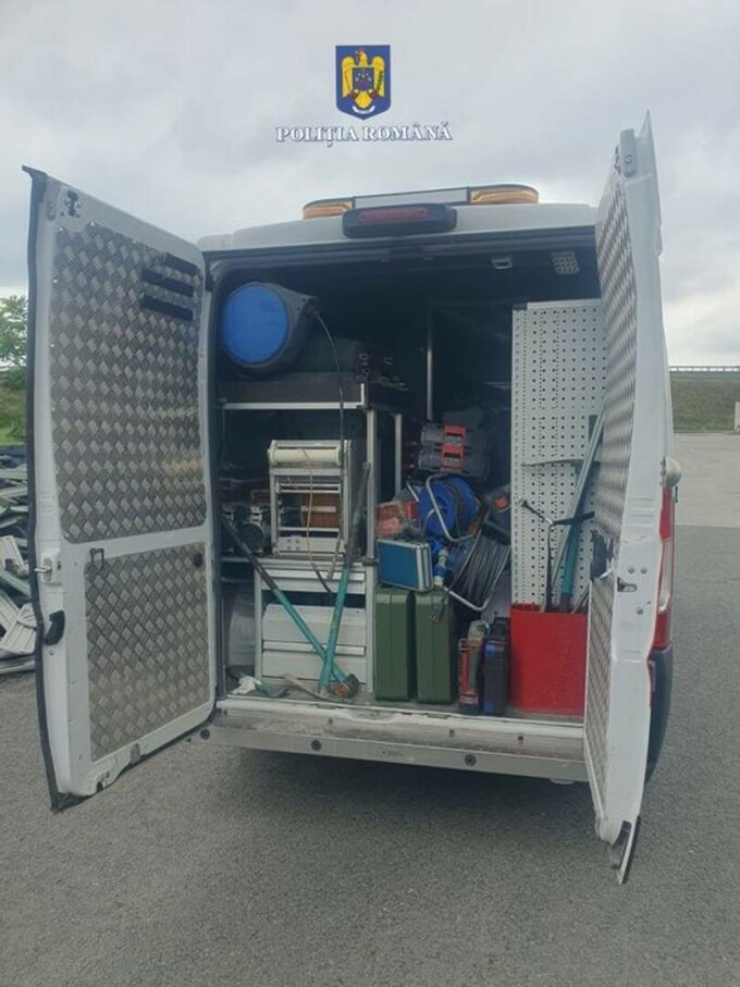 autoutilitară