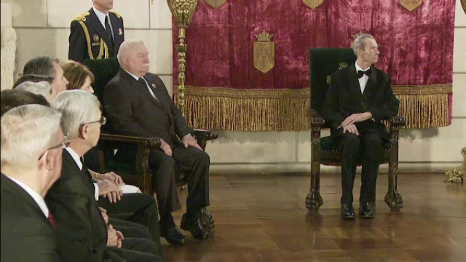 Dineu pentru 12 fosti sefi de stat din Europa oferit Regele Mihai. Momentele solemne de la Palatul Elisabeta Stirileprotv.ro