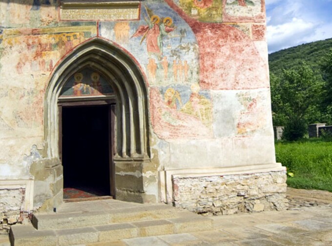 Biserica Pătrăuți 