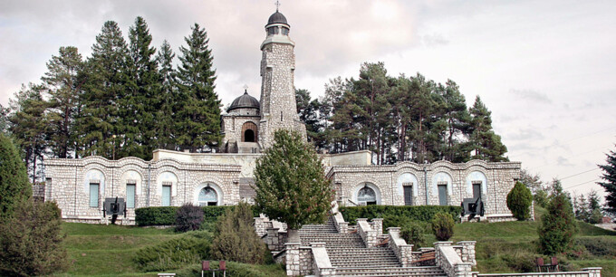 Mausoleul Eroilor din comuna Valea Mare- Pravăț, județul Argeș