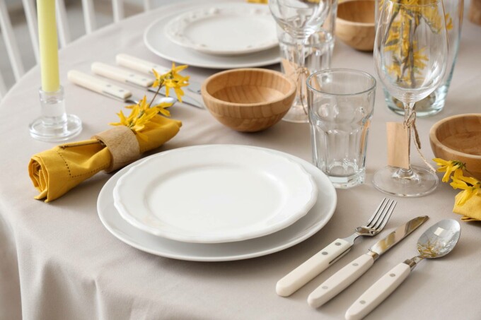 tacamuri la masa eticheta bune maniere