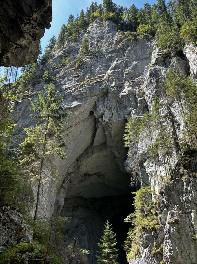 Peștera Cetățile Ponorului din Munții Apuseni