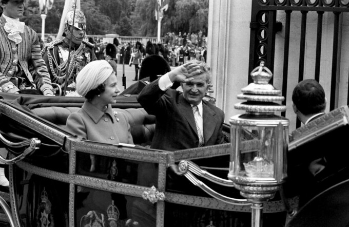 Nicolae Ceaușescu și Regina Elisabeta