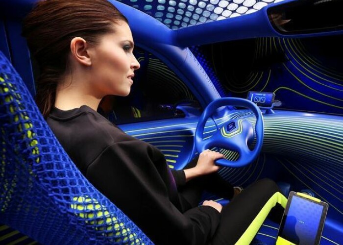 Renault prezinta conceptul Twin’Z. Te ameteste la propriu!