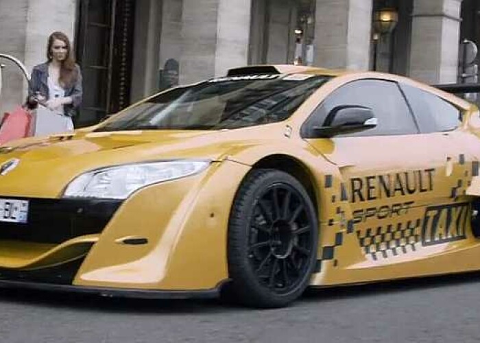 S-au urcat in cel mai nebun taxi din oras! VIDEO-ul senzational care bate pana si filmul!