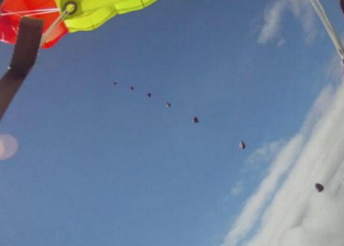 A scapat ca prin urechile acului de coliziunea cu un meteorit! VIDEO