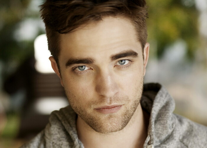 Are barbia lui Robert Pattinson: Asa arata profilul barbatului perfect! FOTO