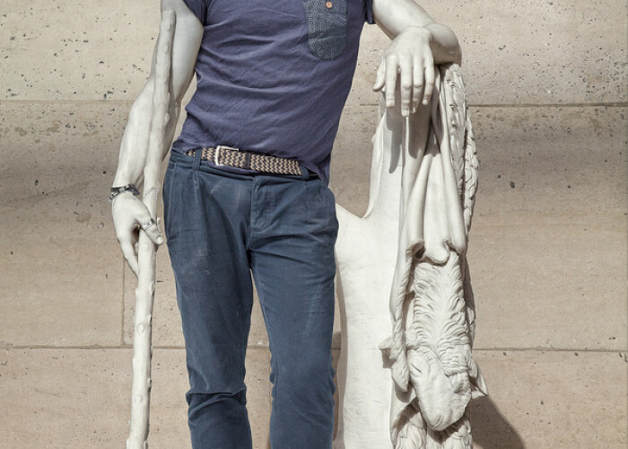 Cum au cucerit hipsterii Muzeul Luvru de la Paris si statuile lui Michelangelo de la Florenta