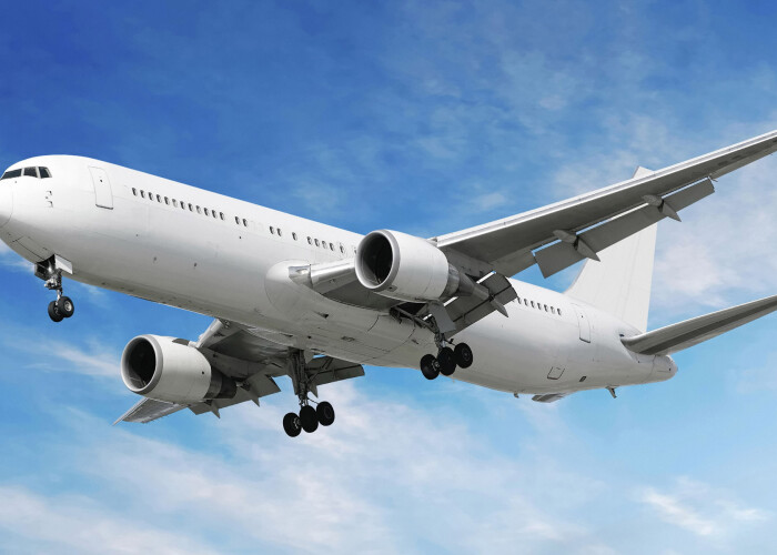 Pasagerii vor avea Internet broadband fara intreruperi in avion, chiar si deasupra oceanelor