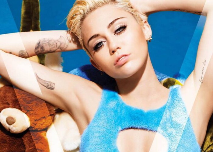 Miley Cyrus a pozat nud pentru Karl Lagerfeld! FOTO