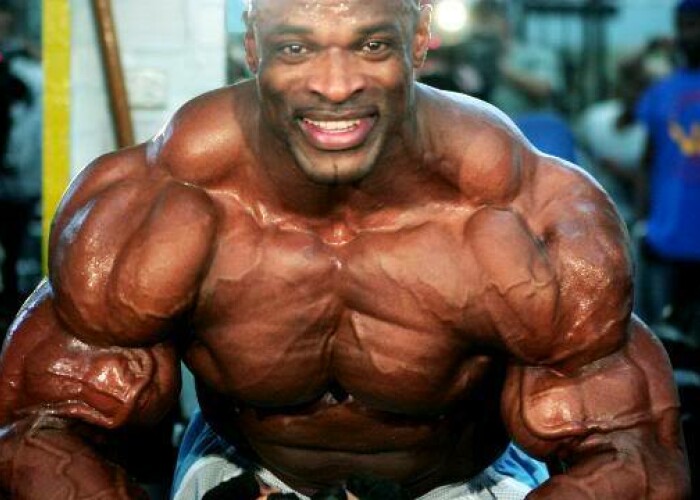 Ronnie Coleman s-a intors la antrenamente dupa 7 operatii! Cum arata acum dupa o pauza de 6 luni de sala