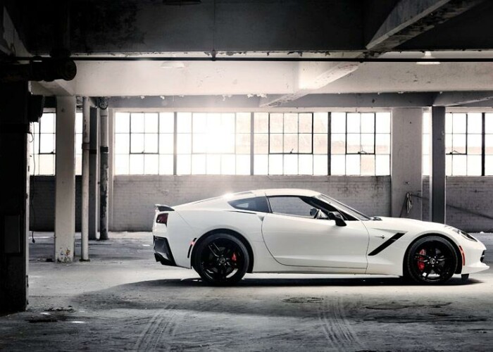 NEBUNIE: Ce poate sa faca noul Corvette Stingray pe gheata! VIDEO