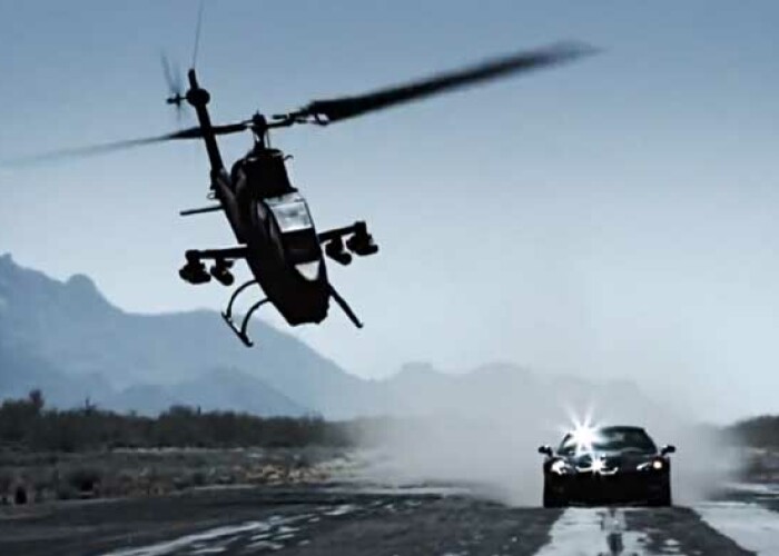 Un elicopter s-a prabusit in direct, in timpul unei curse de la Top Gear! VIDEO