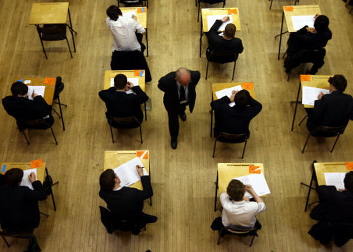 Tara in care doi studenti risca inchisoarea pentru ca au incercat sa pacaleasca un examen. Ce au vrut sa faca