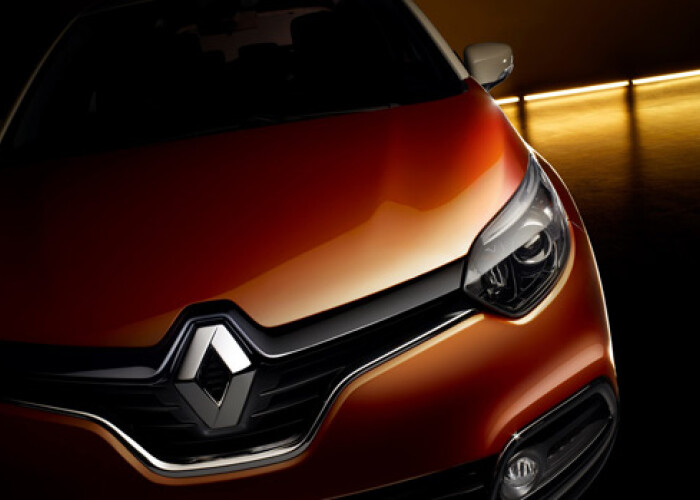 UPDATE: Prima aparitie publica a lui Captur: Renault lanseaza un nou crossover in 2 zile la Paris GALERIE FOTO