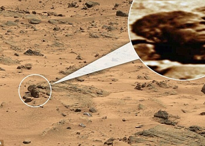 Un internaut spune ca a descoperit imaginea unui sicriu: Obiect misterios pe Marte! VIDEO
