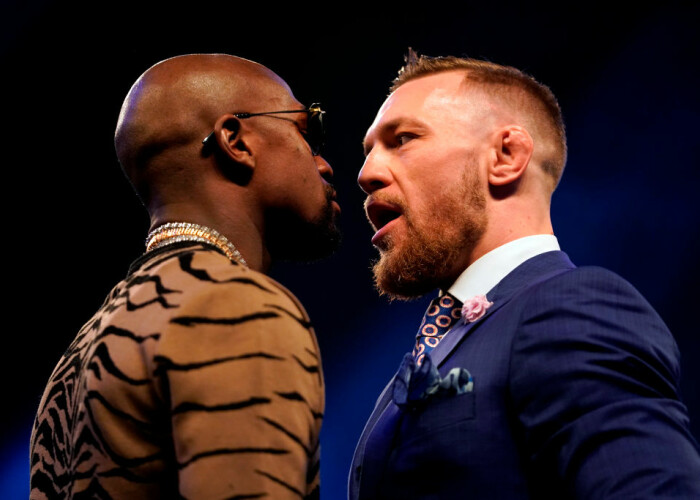 Joshua si-a ales favoritul! Cu cine tine calaul lui Klitschko in lupta dintre Mayweather si McGregor