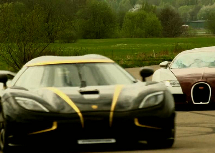 Bugatti Veyron vs Koenigsegg Agera S Hundra. Cine castiga duelul titanilor? VIDEO