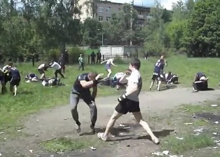 Cum se antreneaza huliganii rusi. Imagini socante cu bataile fara reguli organizate de ultrasi